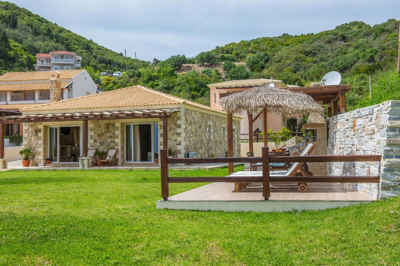 Villas Porto Kamini Afionas Corfu 外观 照片