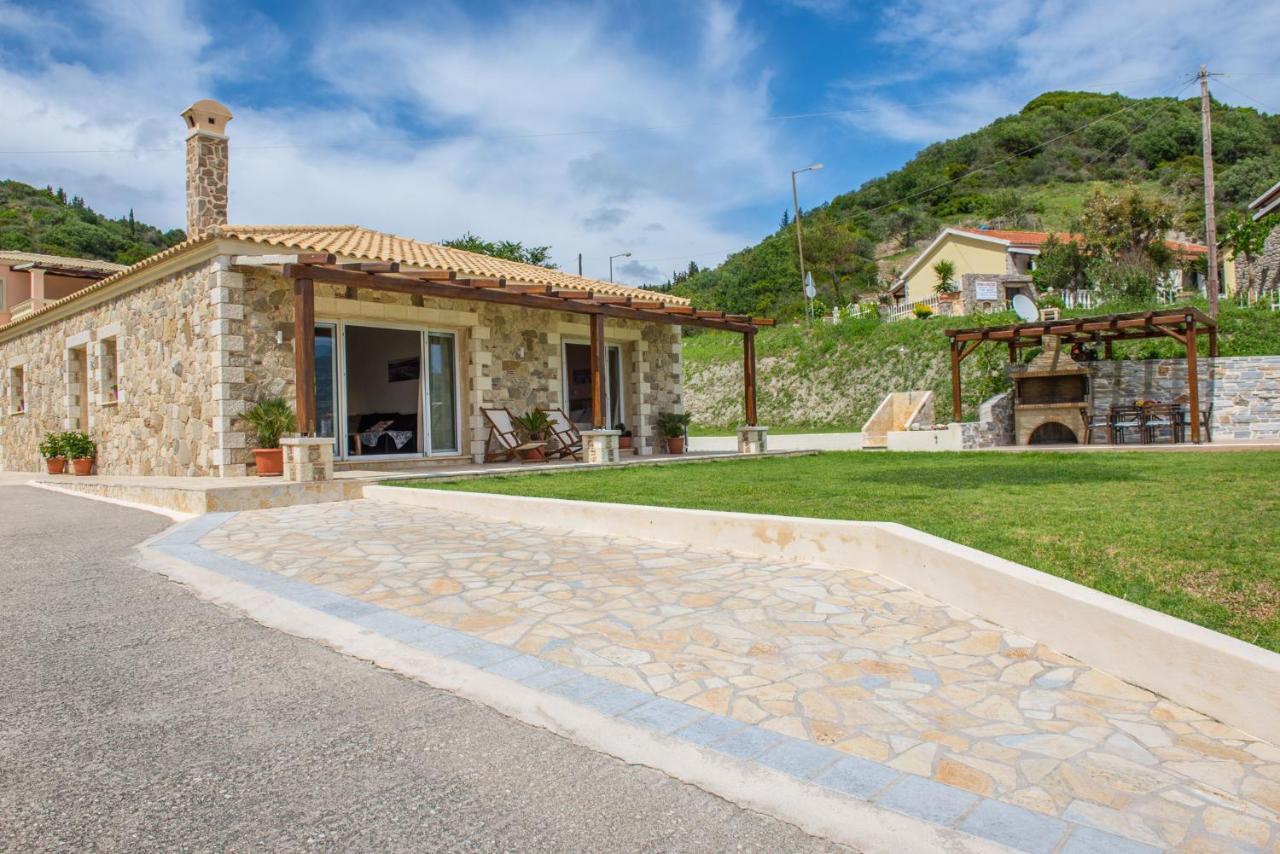 Villas Porto Kamini Afionas Corfu 外观 照片
