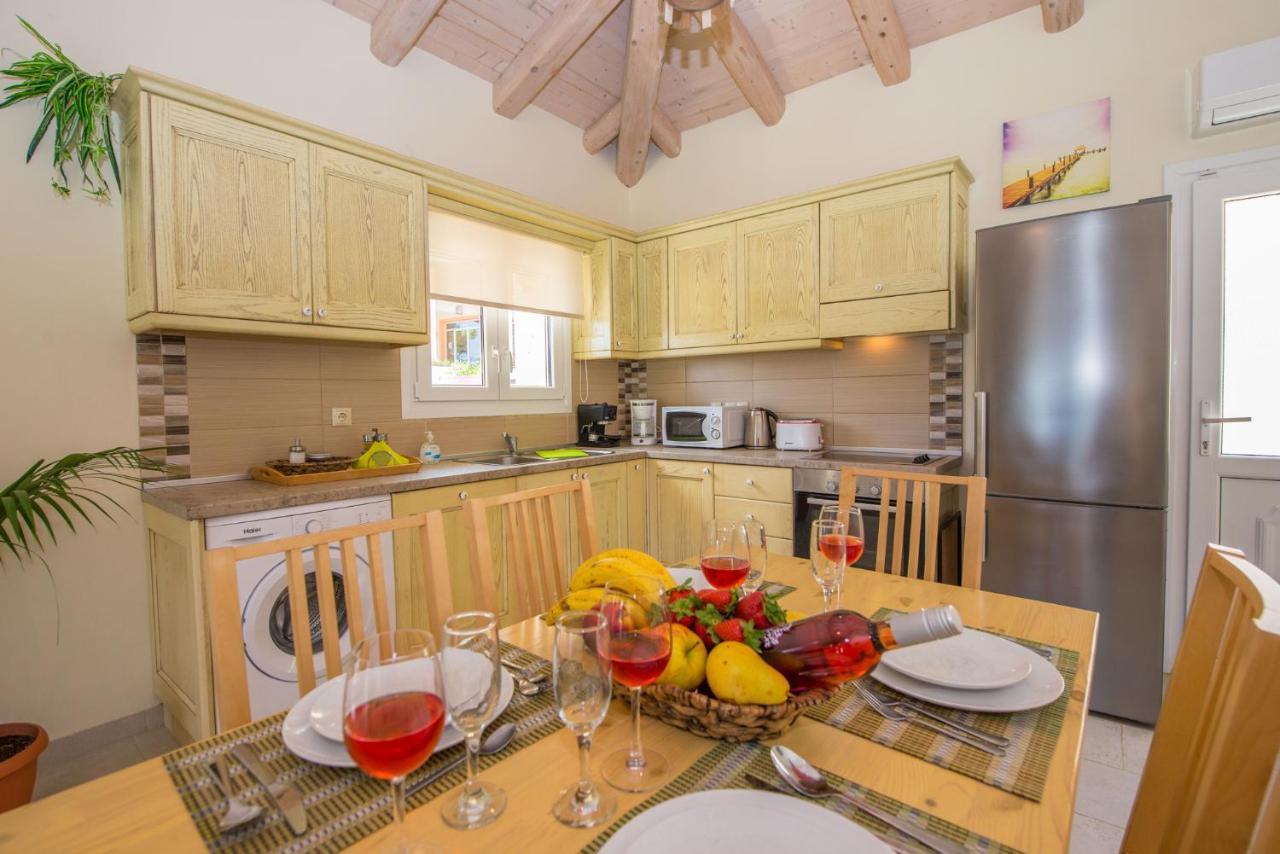 Villas Porto Kamini Afionas Corfu 外观 照片